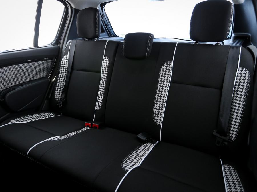 Renault Sandero Stepway Tweed 2014 года  (фото 6 из 16)